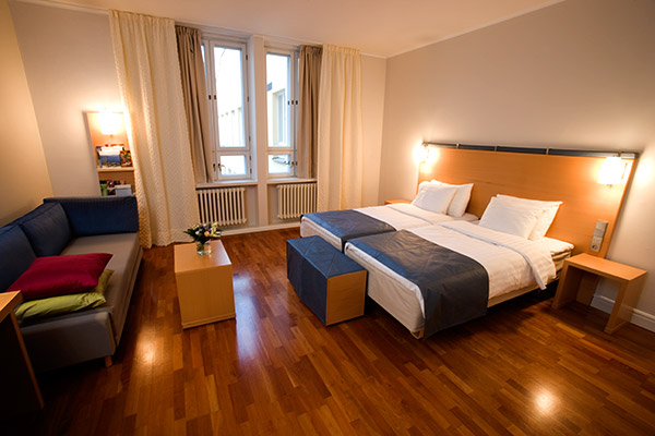 Sokos Hotel Helsinki twin room