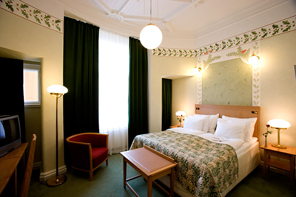 Sokos Hotel Torni twin room
